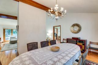 Spacious Kiawah Island Home with Deck, Walk to Beach - Johns Island - 3