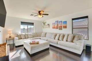 Luxe Family Home with Pool, 13 Mi to Dtwn Phoenix! - Phoenix - 9