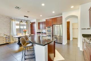 Luxe Family Home with Pool, 13 Mi to Dtwn Phoenix! - Phoenix - 1