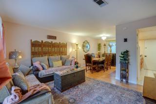 Lovely Concord Townhome Retreat w/ Community Pool! - 7