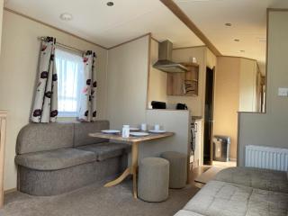8 Berth family caravan Selsey West Sussex - Selsey - 5