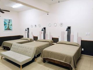 Amplia habitación 3 camas Z/C Goya - Tampico - 9