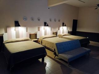 Amplia habitación 3 camas Z/C Goya - Tampico - 7