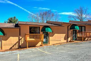 Cedar Village Condominiums - Beech Mountain - 4