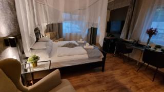 Boutique Hotel & Event Center - 8