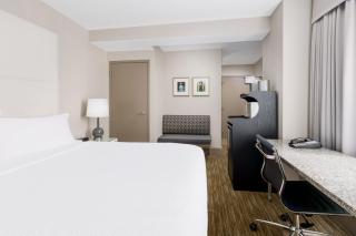 Holiday Inn Express Chicago - Magnificent Mile by IHG - 1