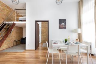 New, centrally located, but quiet 4 sleeper - Budapest - 9