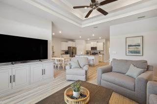 Port St Joe Escape with Golf Cart and Pool Access - Highland View - 5