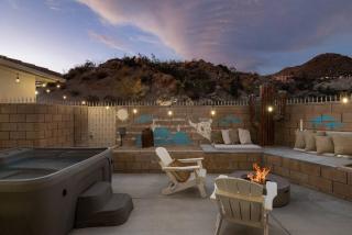 Hilltop Haven - 5