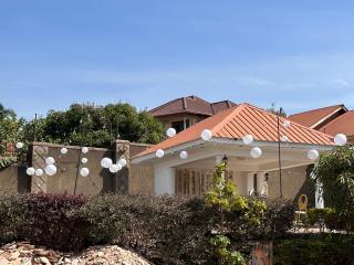 Blasto & Esita Cottages - 9