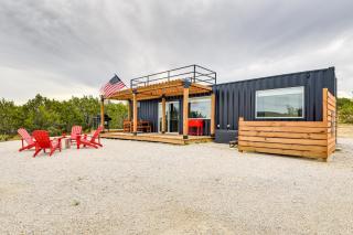 Remote Strawn Container Home with Hot Tub! - Strawn - 0