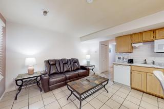 Lakeside Living - Branson - 9