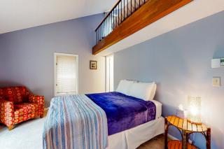 Hibernation Hideaway - McHenry - 2