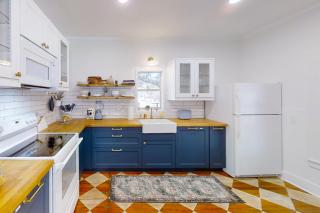 Blue Haus - Johnson City - 1