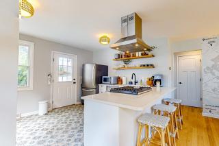 Serene Cottage - 9