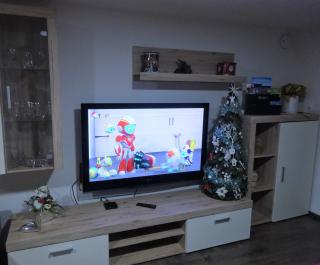 family friendly apartment 3 adults plus child - 4