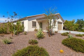 Golden Marigold Sanctuary - Buckeye - 9