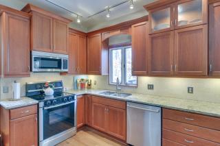 Lakefront Maryland Home - Deck, Grill and Pool Table - Oakland - 3