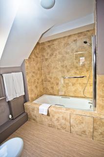 Wards Hotel & Restaurant - Folkestone - 3