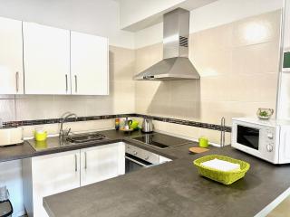 Pambnb - Cozy Seaview apartment with Gym & Kids Park - Bajamar - 3