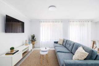 Port Stephens Spacious Townhouse - 0