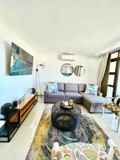 Simla Luxury Apartments 9 - Margate - 9