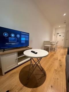 Cozy Modern Apartment in Croydon Central - Croydon - 5