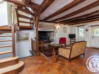 Charmante maison avec jardin clos près de la rivière Louet - FR-1-622-37 - 3