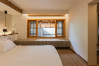 Luxury Hanok Stay Sunshine - 6