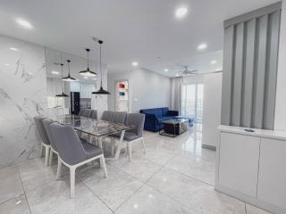 SUNRISE CITY APARTMENT DISTRICT 7 HCM, 3 BEDROOMS - 1