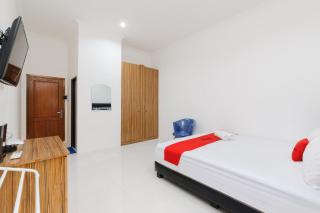 RedDoorz Syariah @ Sakura Hotel Duren Sawit - - 7
