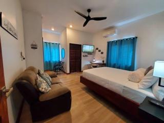 'The Solace' New Luxury Modern 1Bed 1Bath Apt. - Portmore - 1