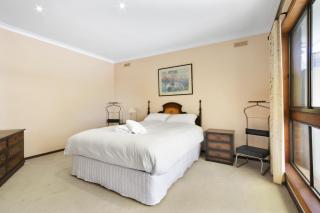 Family Escape - Lakes Entrance - 2