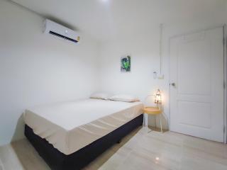 GAO Phala Beachfront Hostel - Ban Phala - 9