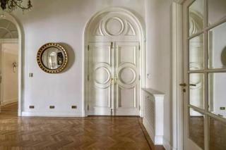 Belle Epoque Style Apartment Entire floor on the most sofisticated avenue of the city - Buenos Aires - 6