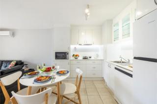 Nelson Bay Breeze Apartment, 29,1 Trafalgar Street - Air conditioned unit with Linen supplied, complex pool and spa - Nelson Bay - 7
