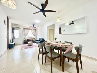 O3 1-12Pax Cozy Home Setia Alam SCCC TV&WiFi Pool - Shah Alam - 3