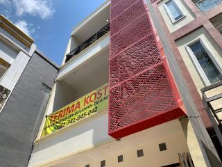 OYO 93309 Mely Homestay - Kendari - 0
