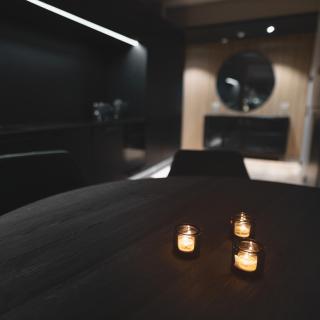 Royal Roi Luxury Suites - 3