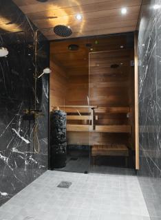 Royal Roi Luxury Suites - 1