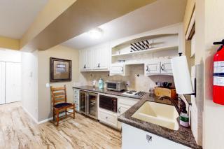 Robinhood Casita - Grass Valley - 1