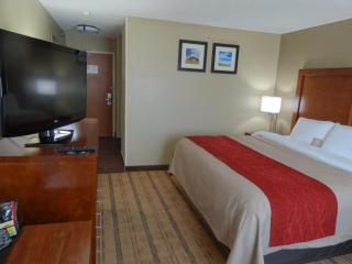 Comfort Inn & Suites Coralville - Iowa City near Iowa River Landing - 9