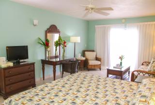 Trade Winds Hotel - Dickenson Bay - 8