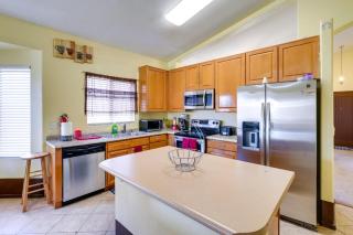7 Mi to Chase Field Phoenix Home with Patio! - Phoenix - 4