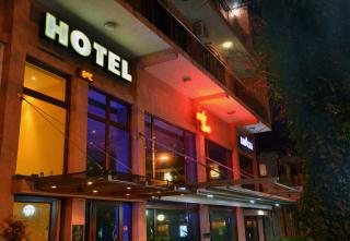 Hotel Berito - Momtschilgrad - 0