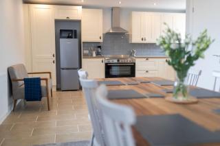 Mowerina - Dog-Friendly Barn Conversion with a Hot Tub - - 8