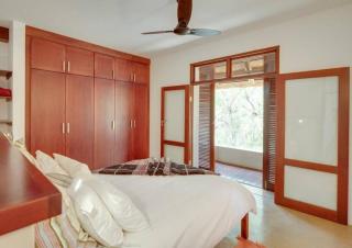 Zebula Golf and Wildlife Estate - Dusk Till Dawn Pax 13 - Moi Signature Luxury villa - 4