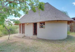 Zebula Golf and Wildlife Estate - Dusk Till Dawn Pax 13 - Moi Signature Luxury villa - 1