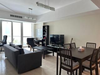 Stylish Marina View Apartment - Dubai - 1