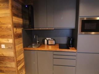 Appartement spacieux 3 pièces avec grande terrasse au cœur de l'Alpe d'Huez, parking et casier à skis inclus - FR-1-405-8 - 4